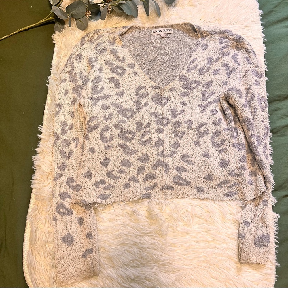 *2 for $20* Knox Rose distressed crop leopard print sweater